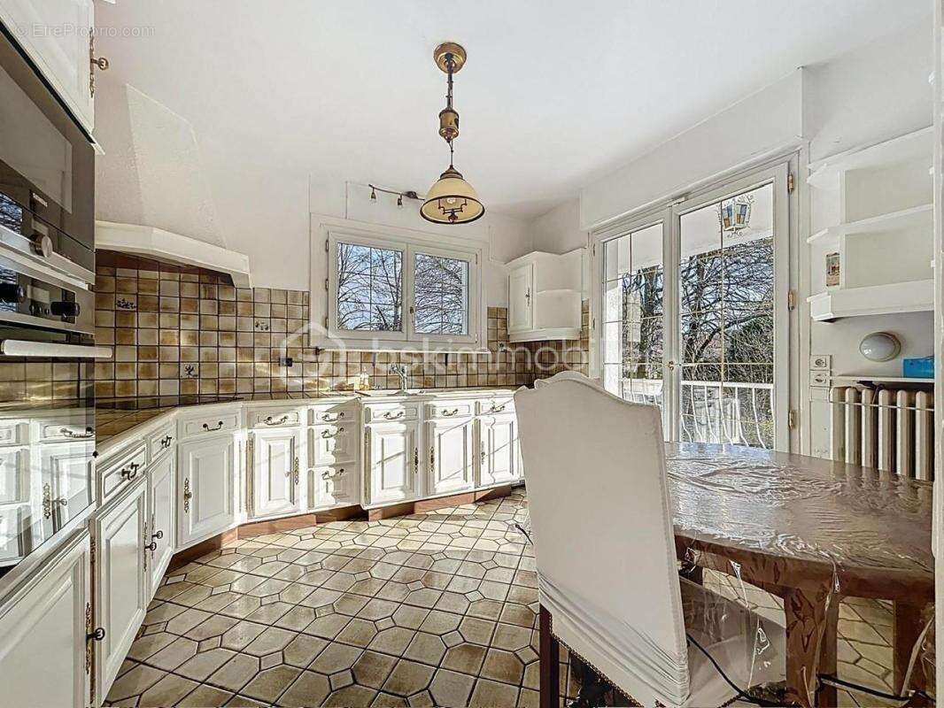 Maison à CORBEIL-ESSONNES