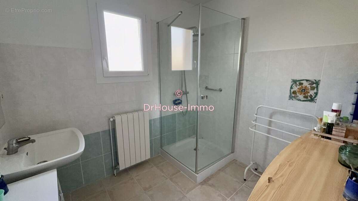 Maison 176 m² à Pradines  - photo 5