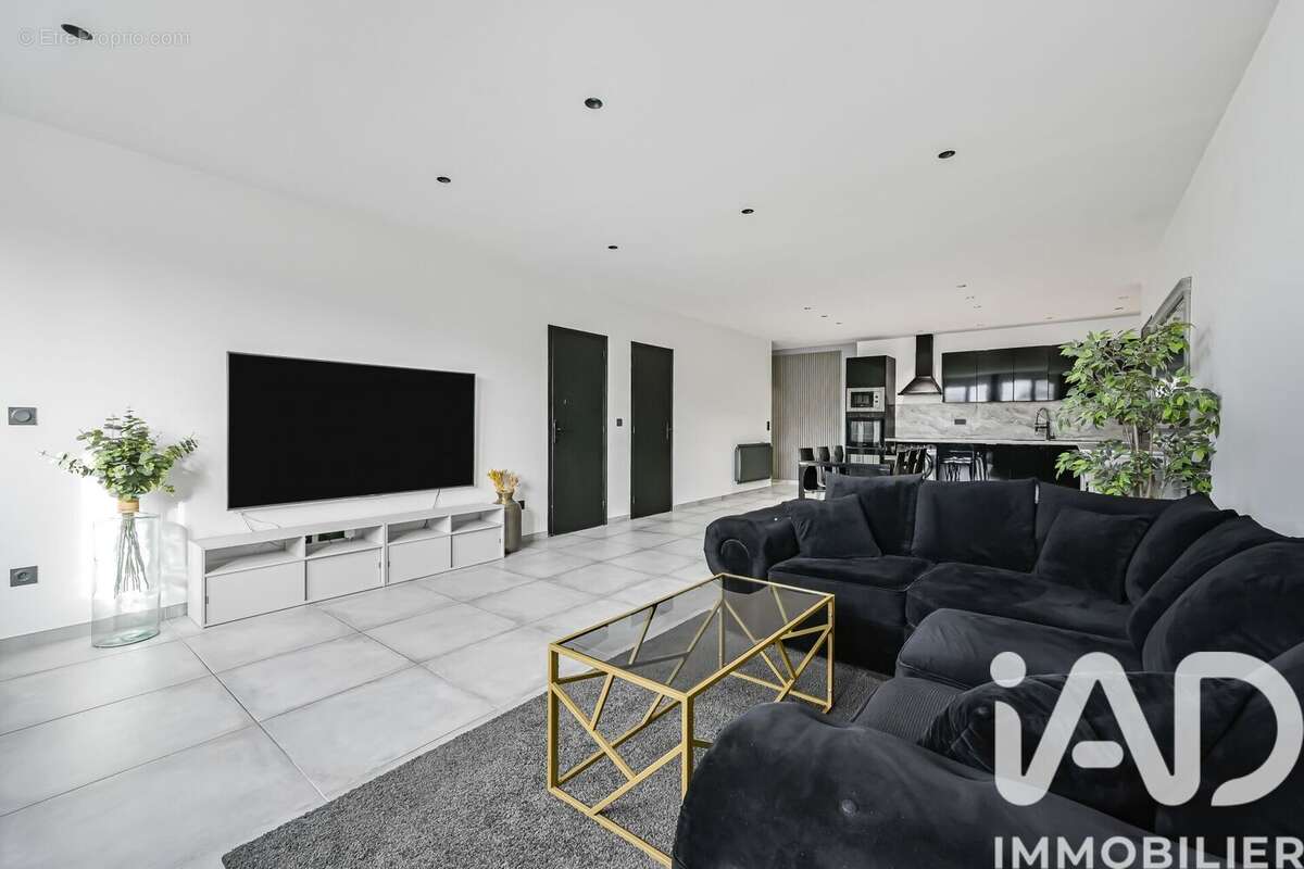 Photo 3 - Appartement à LIVRY-GARGAN