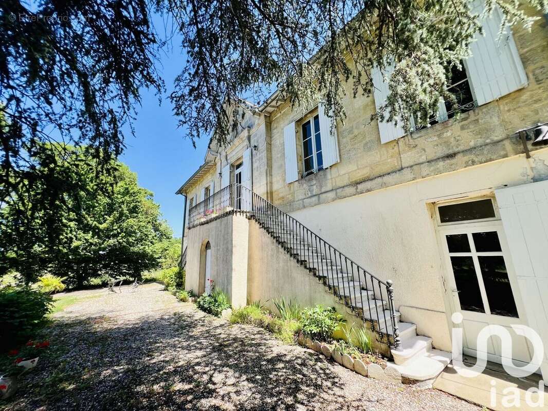 Photo 2 - Maison à BEYCHAC-ET-CAILLAU