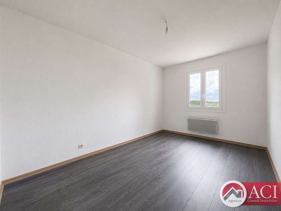 Maison individuelle BORNEL 5 pièce(s) 90 m2 - photo 4