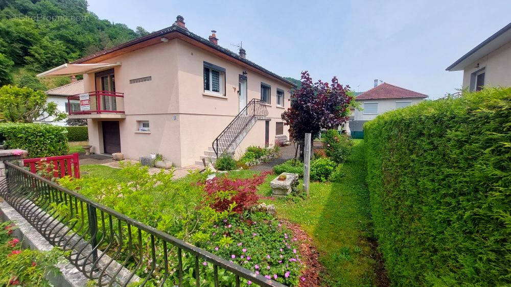 Maison à SAINT-HIPPOLYTE