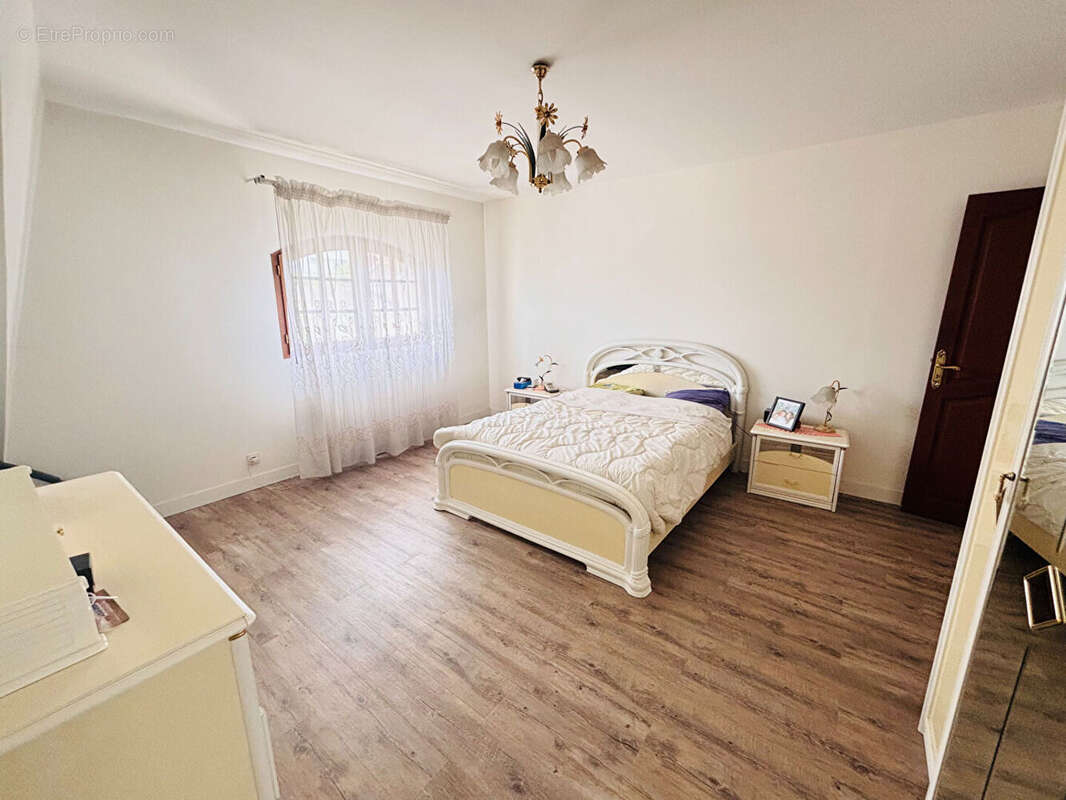 Maison à NOISY-LE-SEC