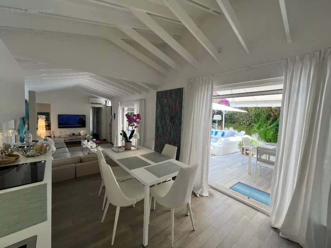 Eze bord de Mer appartement / maison, grand extérieur. - photo 8