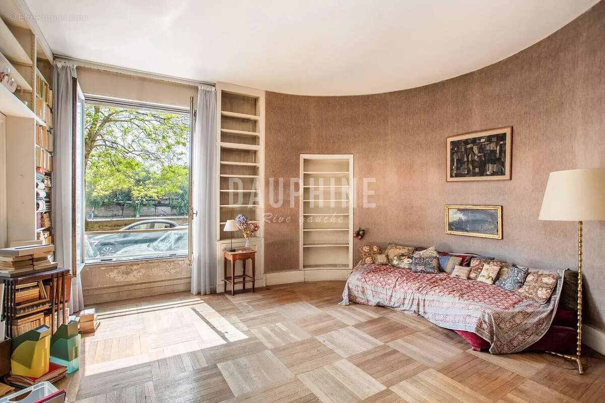 Appartement à PARIS-4E