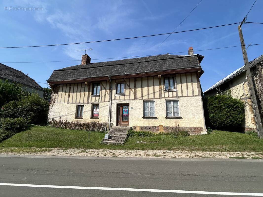 Maison à REMAUCOURT