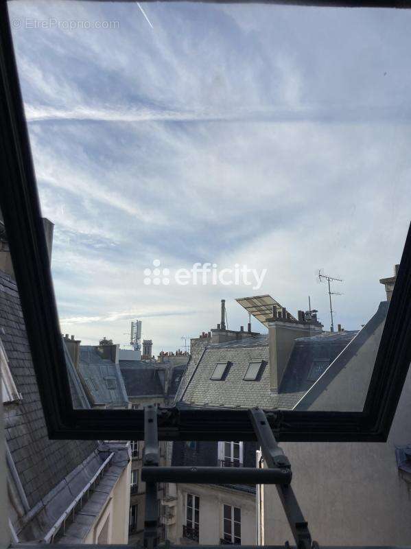 Appartement à PARIS-10E