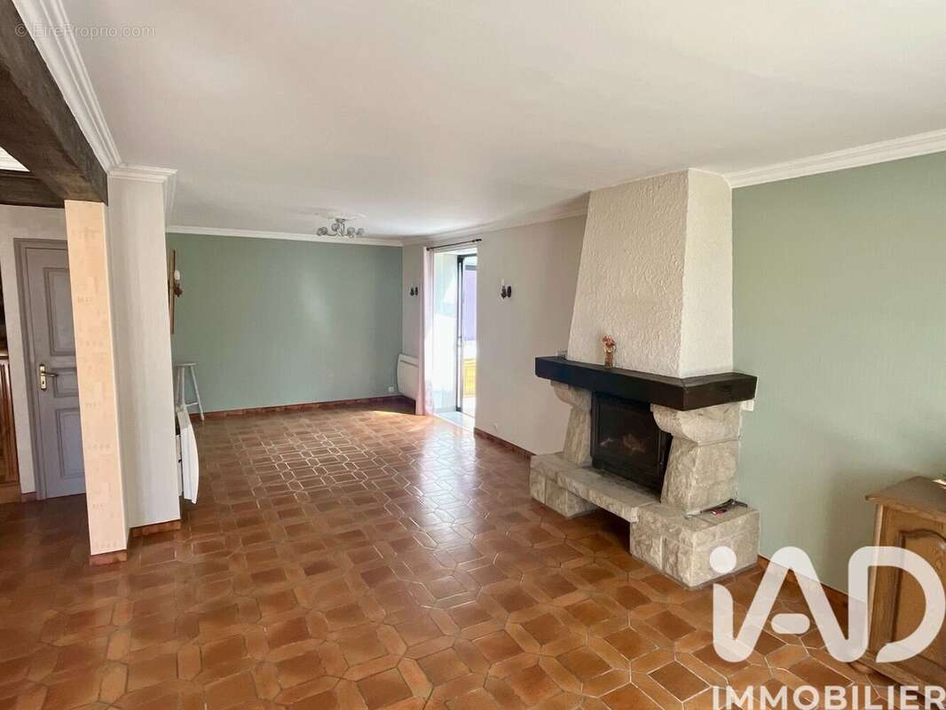 Maison 164 m² à Saint-Herve  - photo 7
