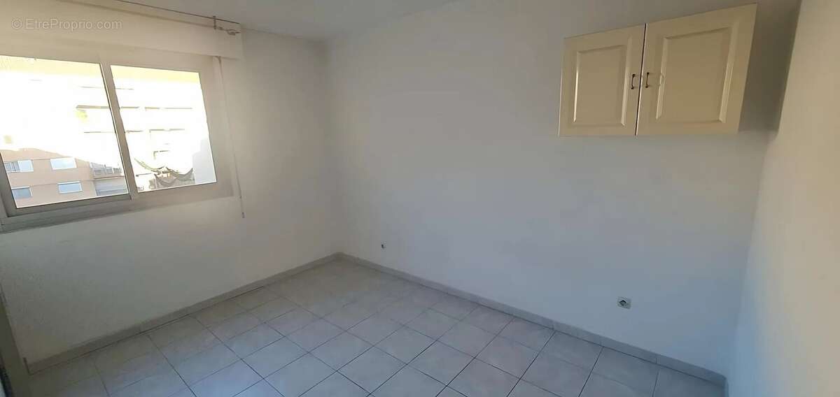 Appartement à VALLAURIS