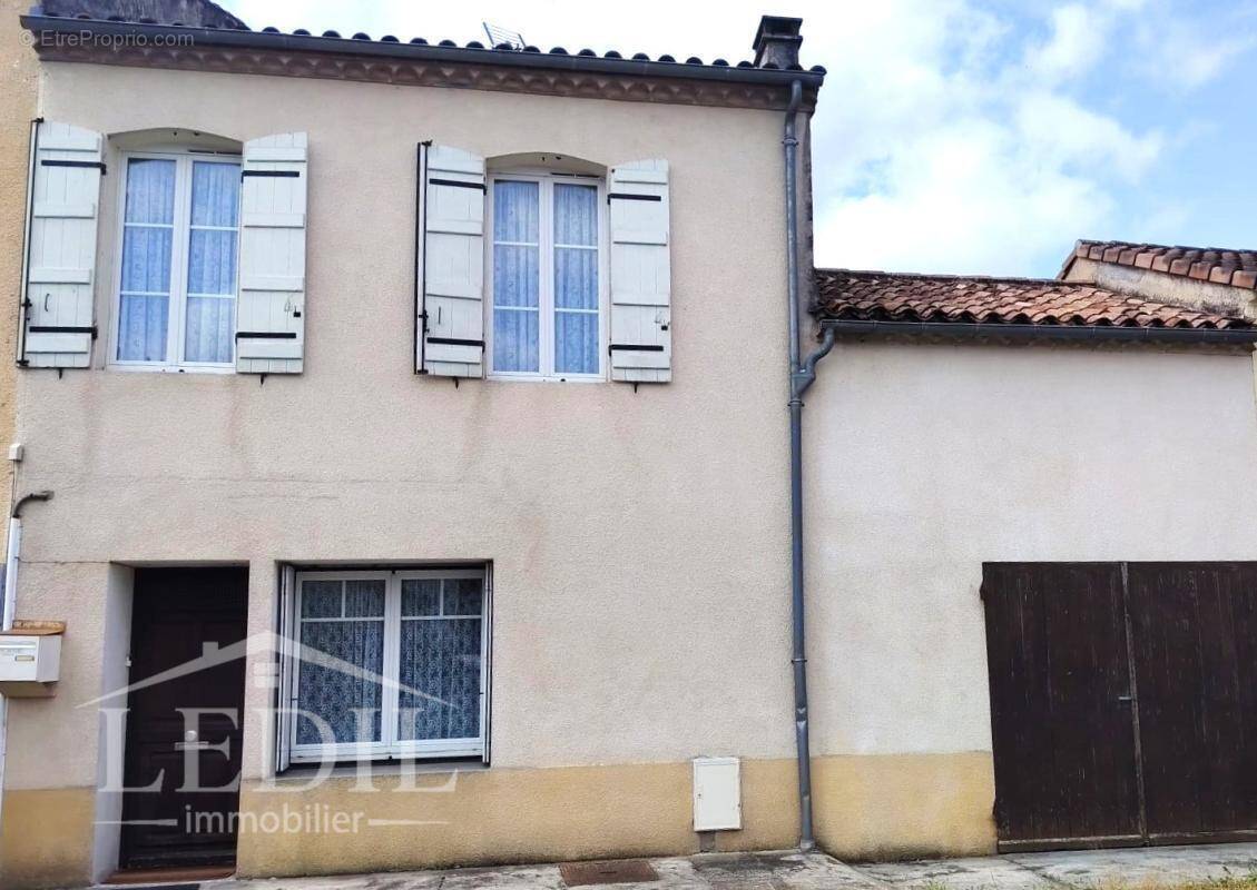 Maison à MEZIN