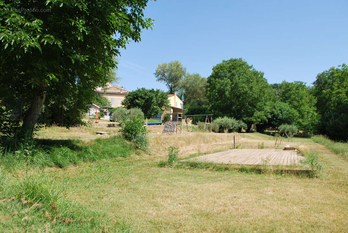 Maison à SALERNES