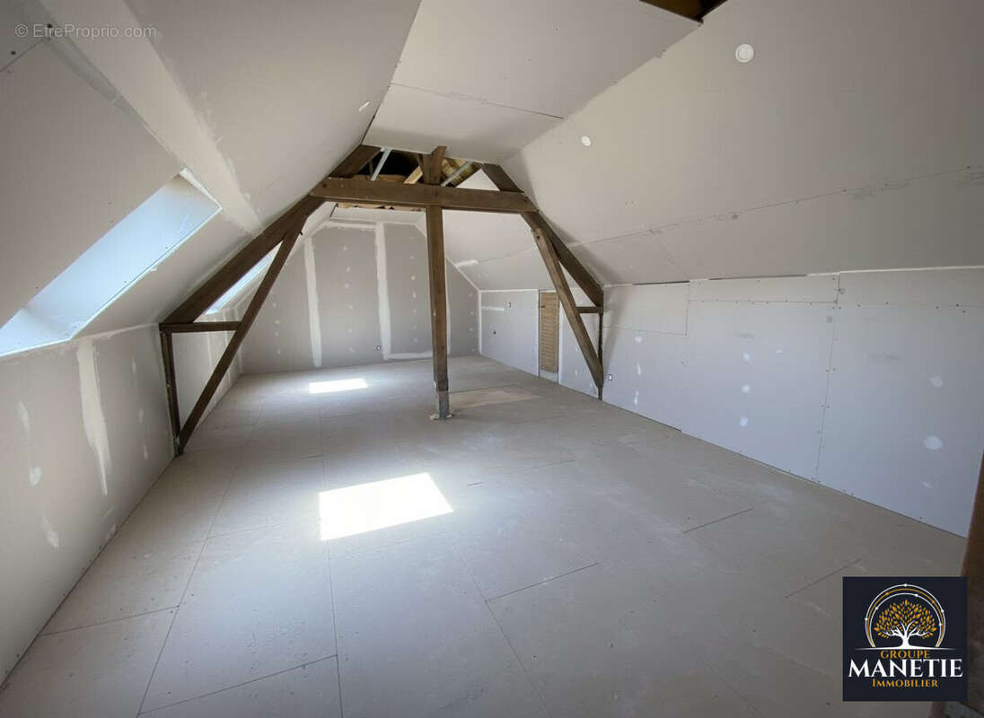 Maison 137 m² à Maroeuil  - photo 9