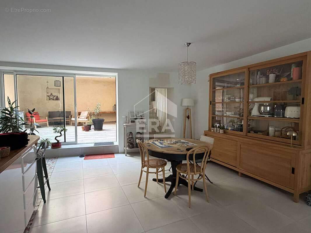 Maison à AZILLE