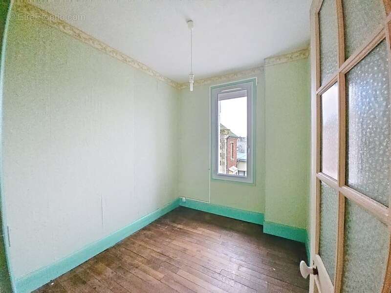 Maison à ANIZY-LE-CHATEAU