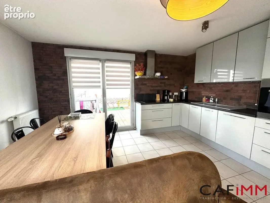 Appartement 64 m² à Meyzieu  - photo 8