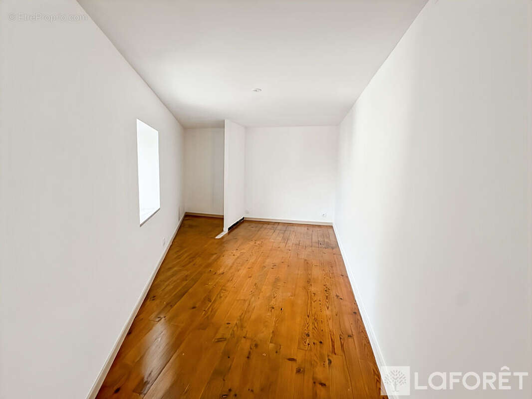 Maison à MORTAGNE-SUR-GIRONDE