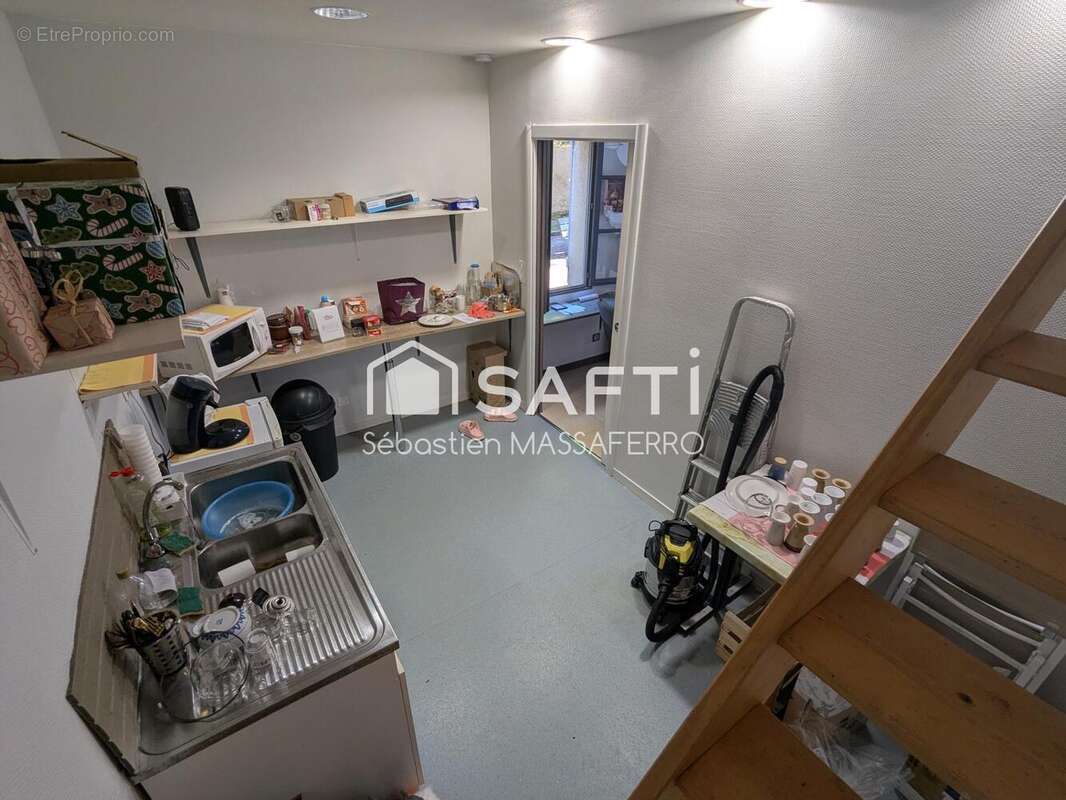 Commerce 68 m² à Lere  - photo 6