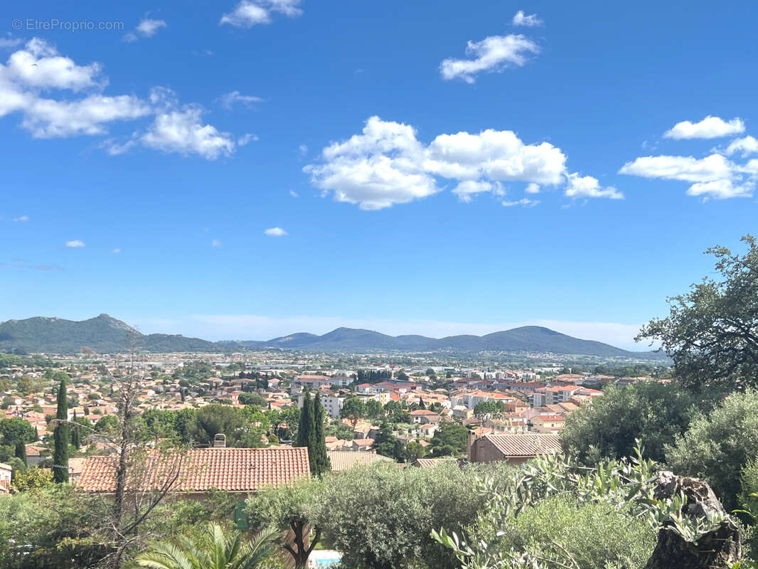 Maison à LA FARLEDE