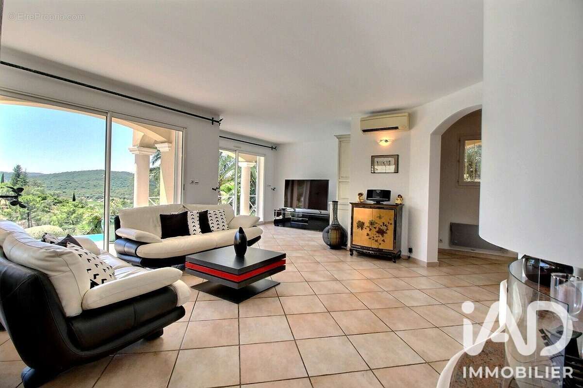 Photo 4 - Maison à LA LONDE-LES-MAURES