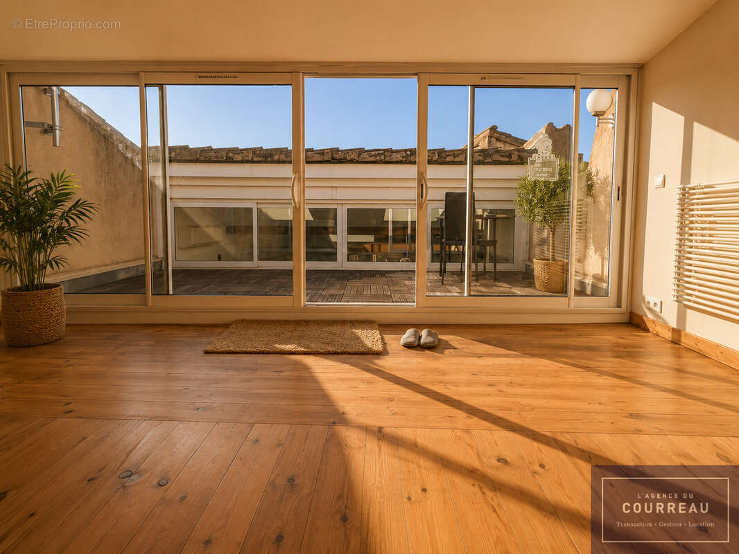 Fabrègues   Superbe maison vigneronne de 280 m2 avec jardin - photo 11
