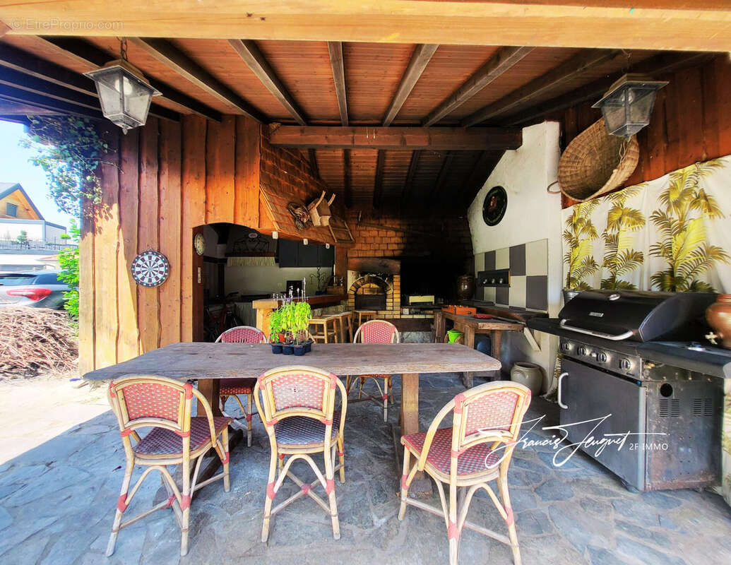 Maison à DOUSSARD