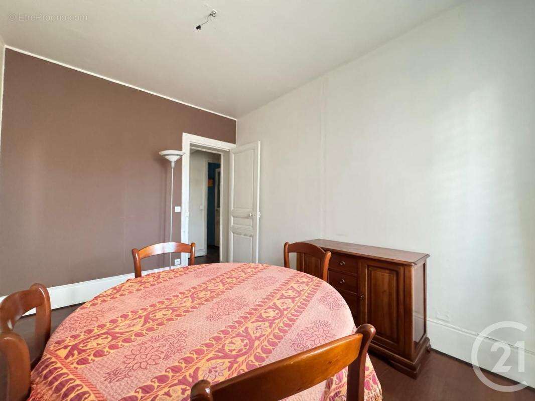 Appartement à FONTENAY-SOUS-BOIS