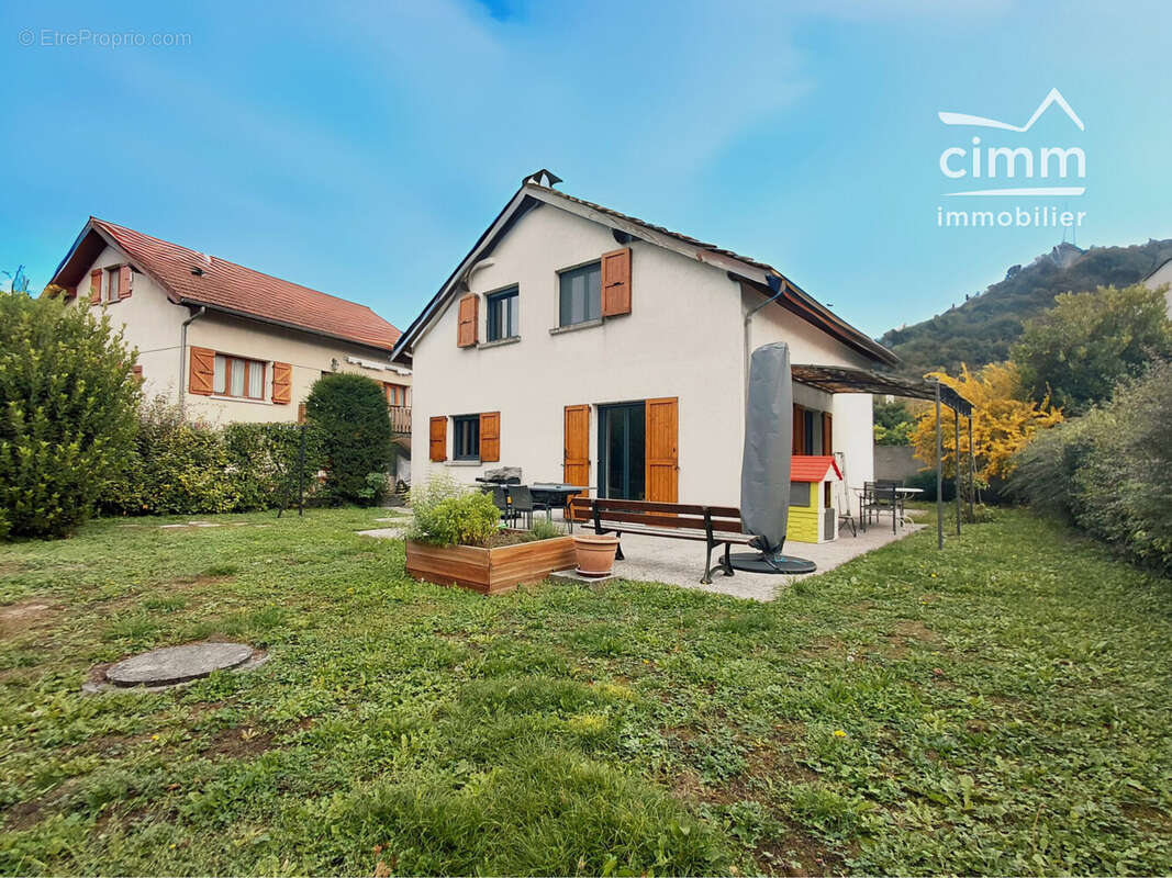 Jardin - Maison à CLAIX