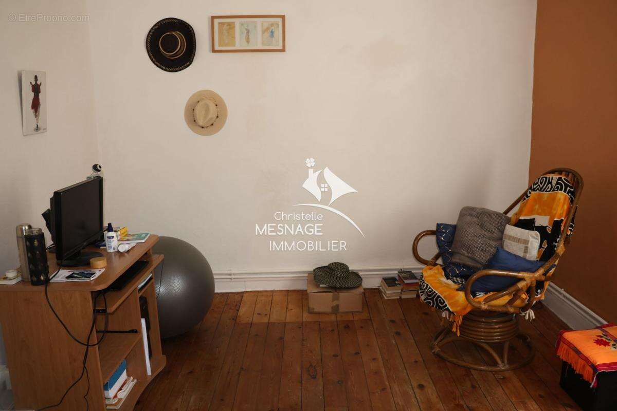 À vendre chez Christelle Mesnage Immobilier, DINAN CENTRE-VI - photo 14