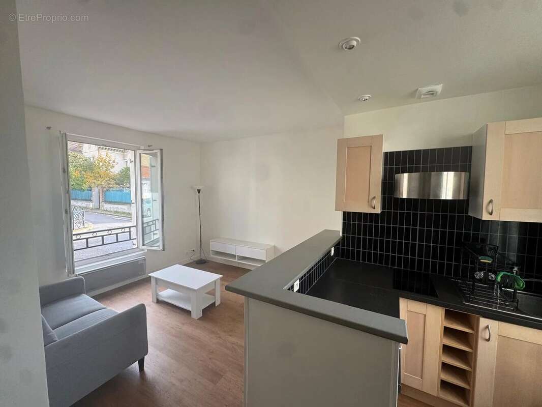 Appartement à SAINT-MAUR-DES-FOSSES