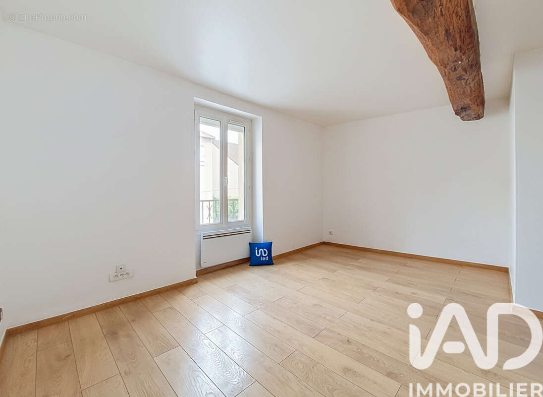 Photo 5 - Appartement à NANTEUIL-LES-MEAUX