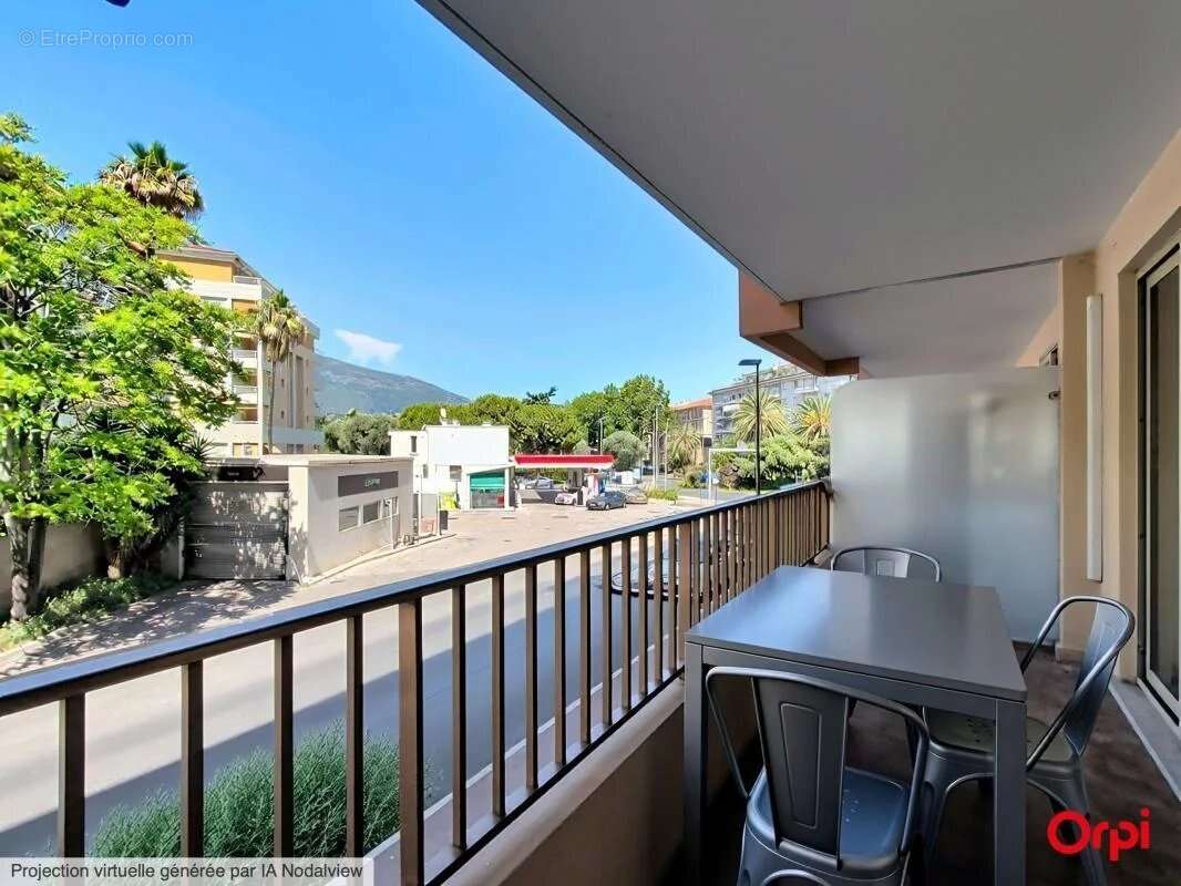 Appartement à ROQUEBRUNE-CAP-MARTIN
