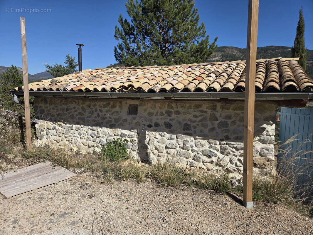 Autre à LA MOTTE-CHALANCON