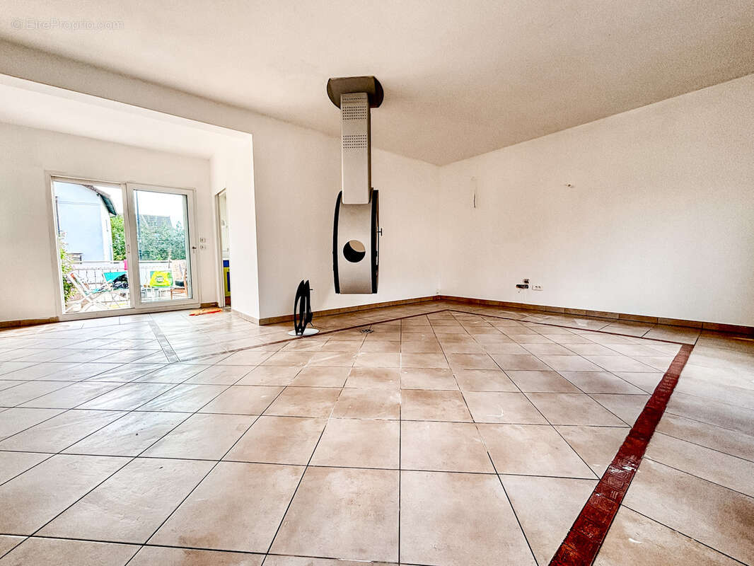 Maison à SARTROUVILLE