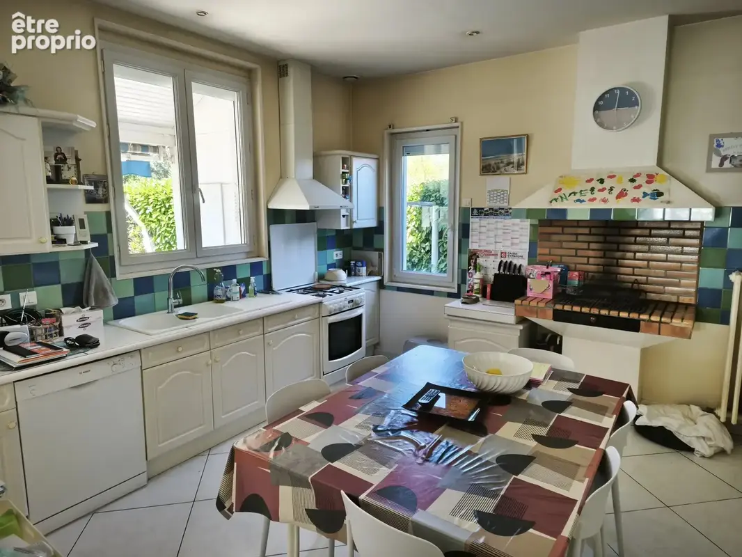 Belle maison de caractère avec maison d’amis indépendante, piscine et jardin - photo 6