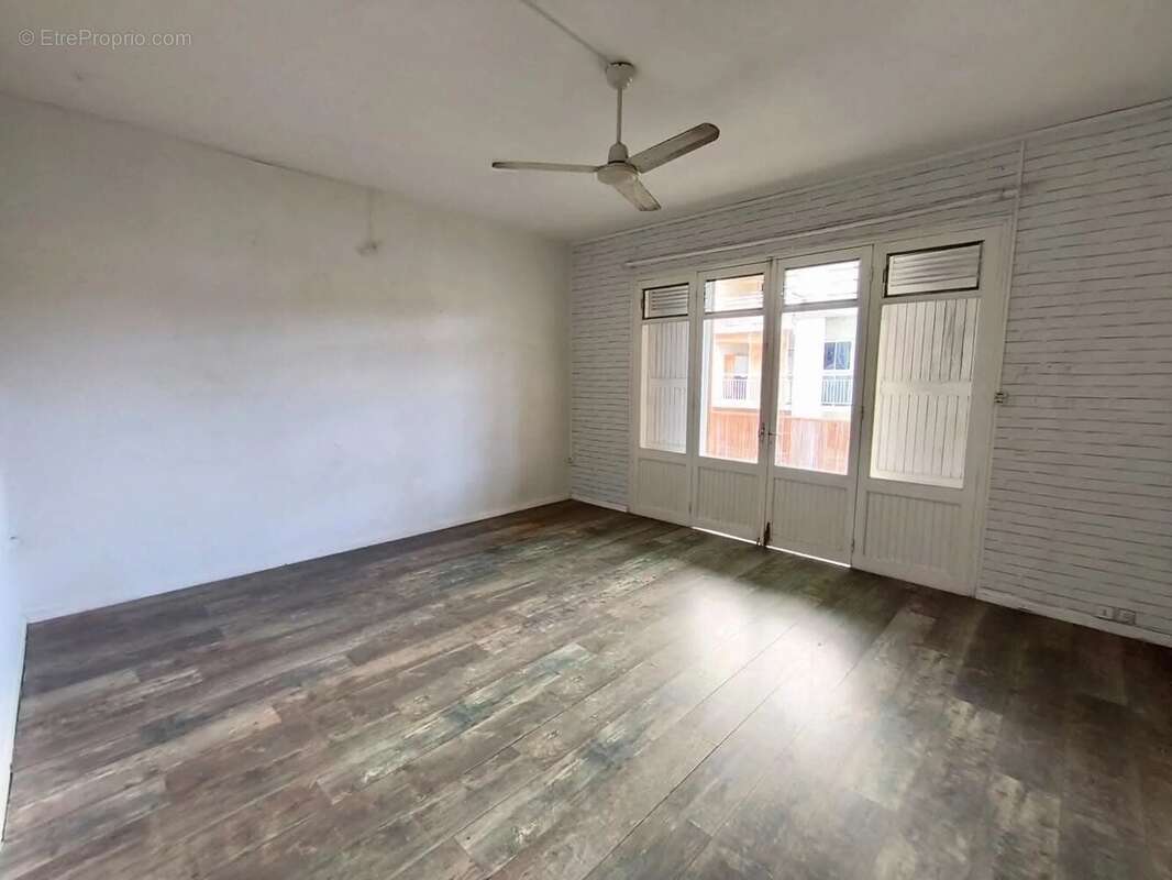 Appartement à SAINT-DENIS