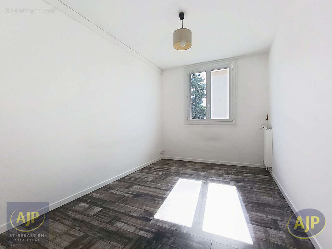 Appartement à SAINT-SEBASTIEN-SUR-LOIRE