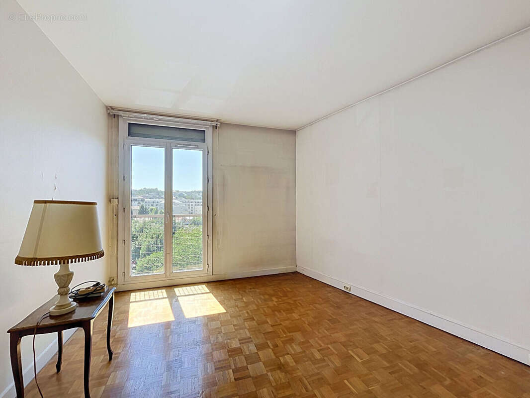 Appartement à CHATILLON