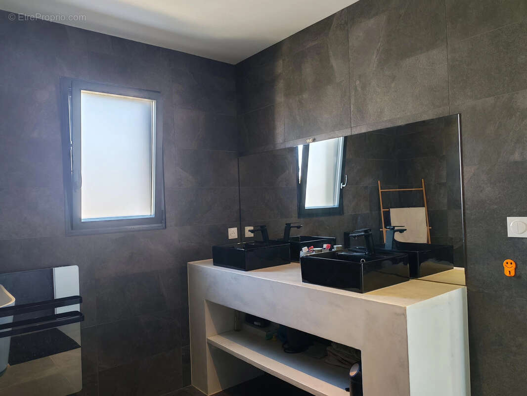 Maison à VILLENEUVE-DE-LA-RAHO