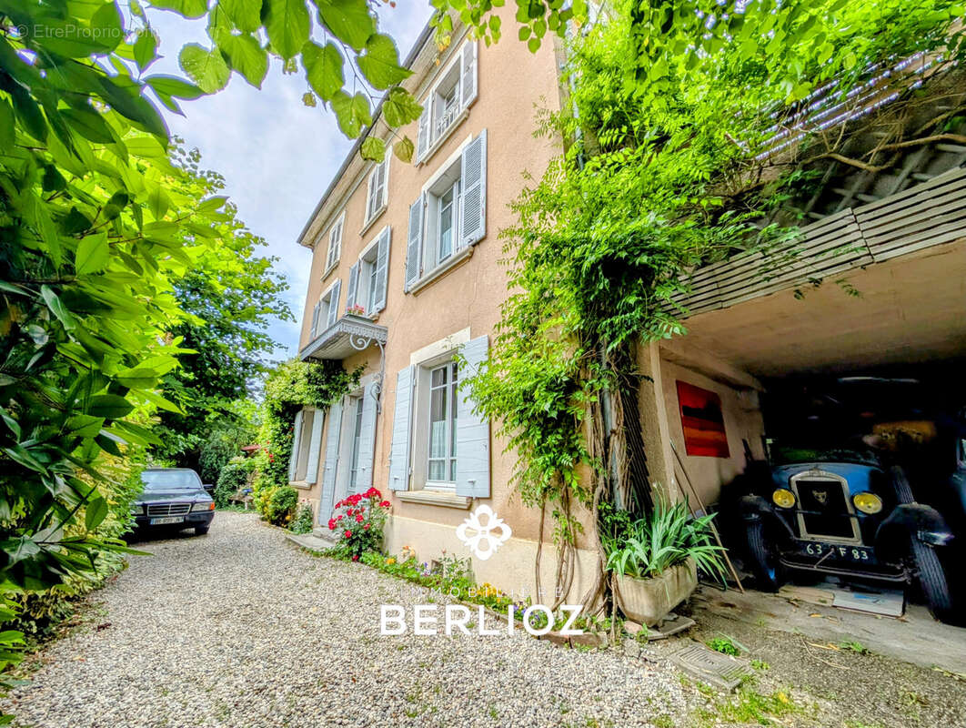 Maison à SAINT-MARTIN-LE-VINOUX