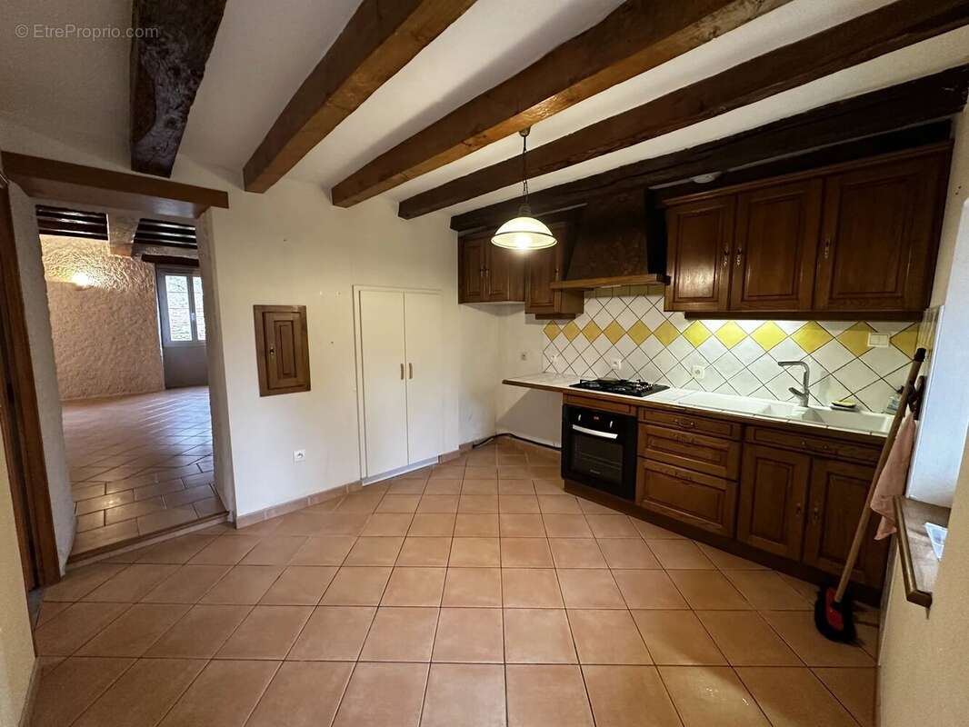 Maison à SAVIGNE-SUR-LATHAN