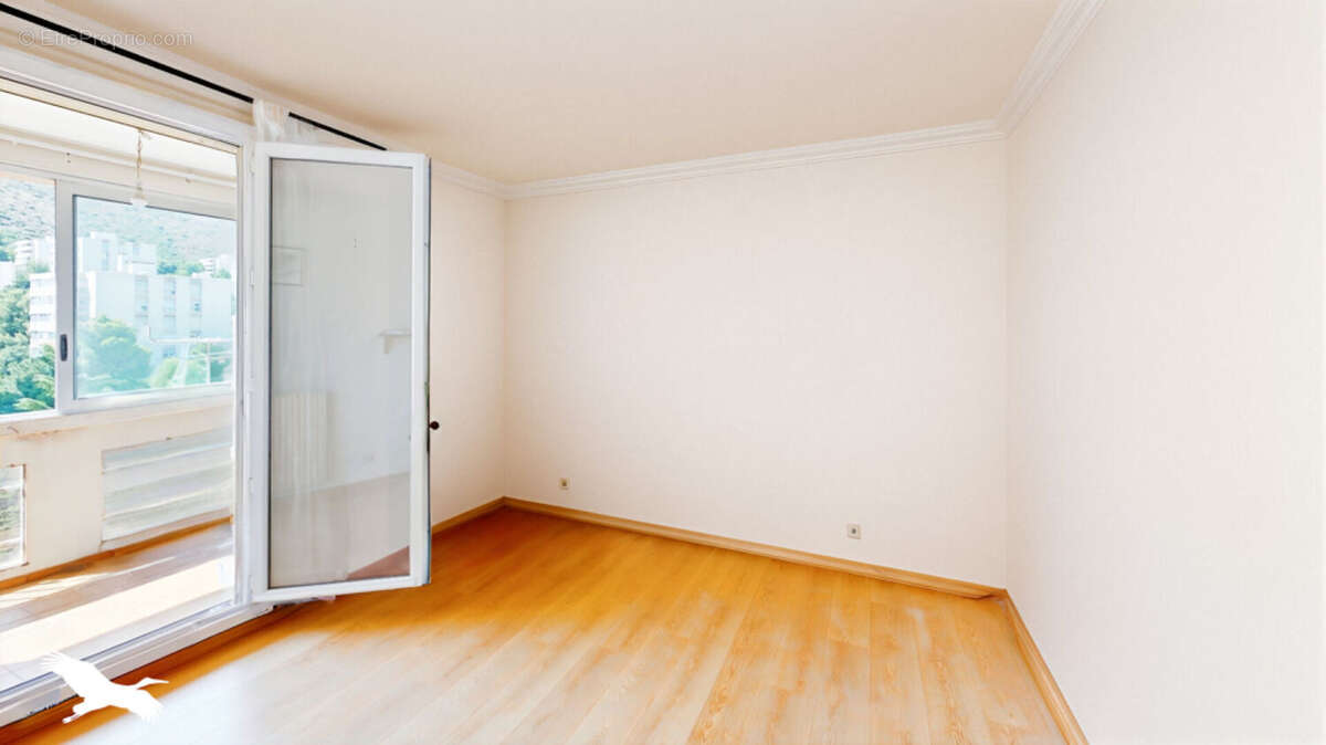 Appartement à MARSEILLE-11E