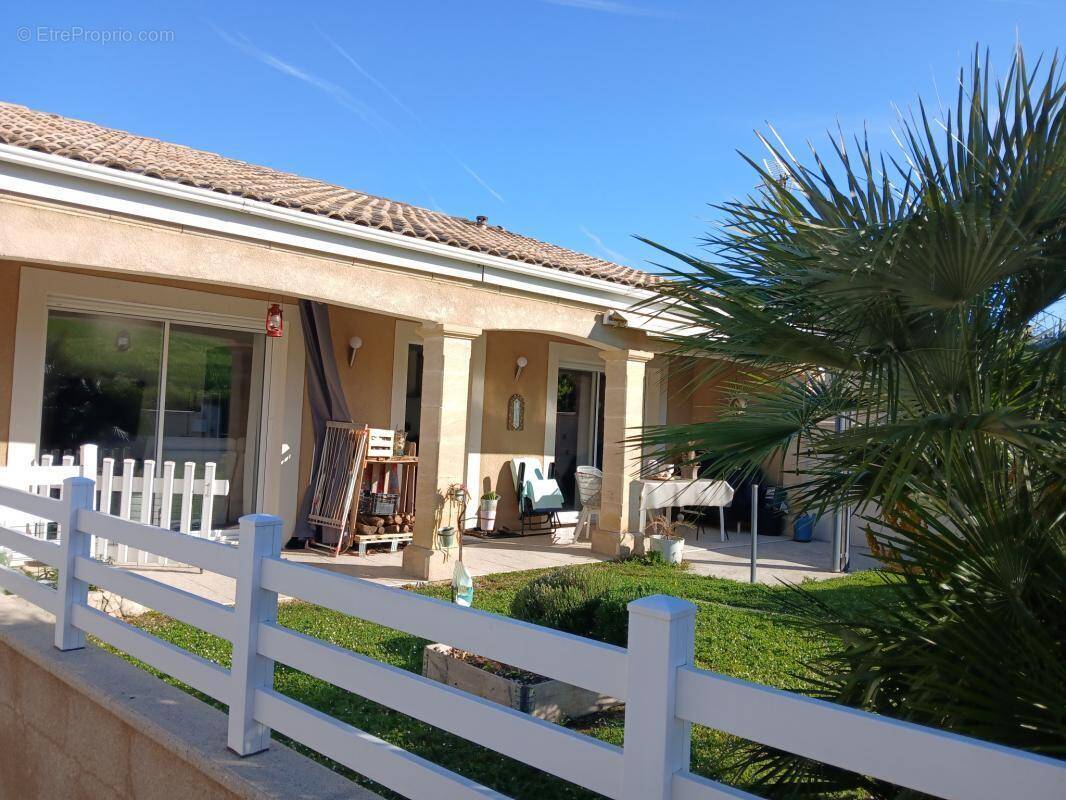 Maison à CHAMPNIERS