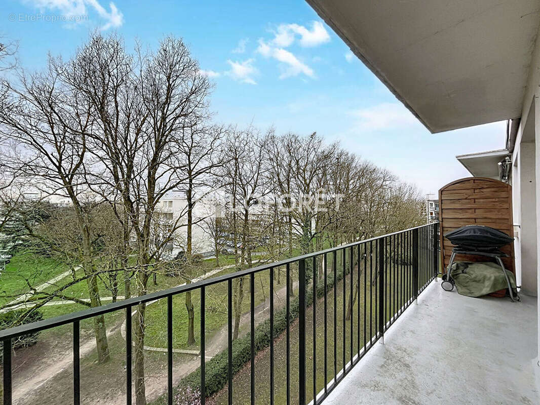 Appartement à SAINT-MICHEL-SUR-ORGE