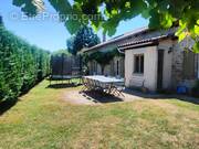 Maison à LA CHAPELLE-MONTBRANDEIX