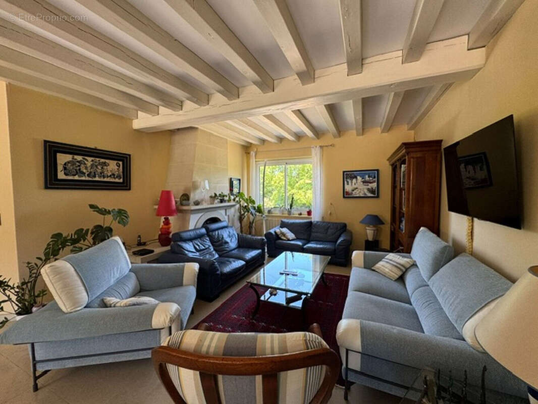 * EXCLUSIVITE * Maison d'exception à vendre de 184 m² avec piscine - photo 3