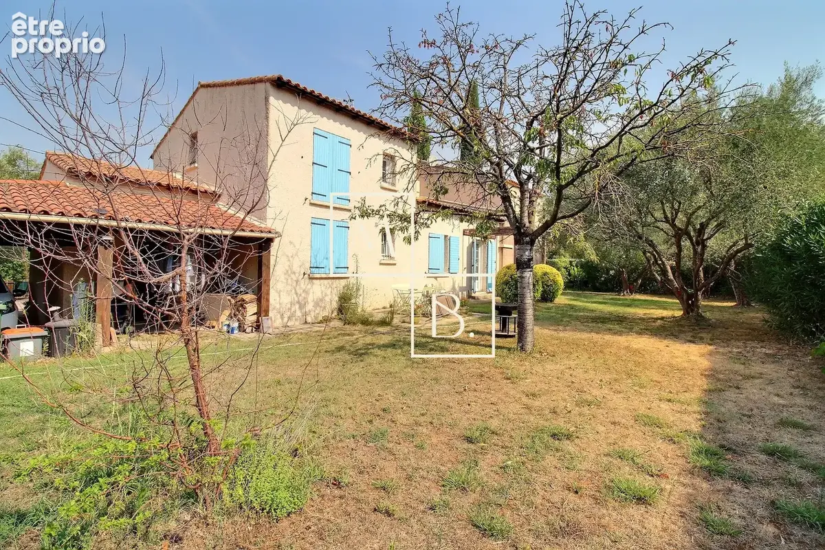 SAINT GENIES DES MOURGUES, Maison 8 pièces de 191m2 avec terrasse, piscine et véranda. - photo 6