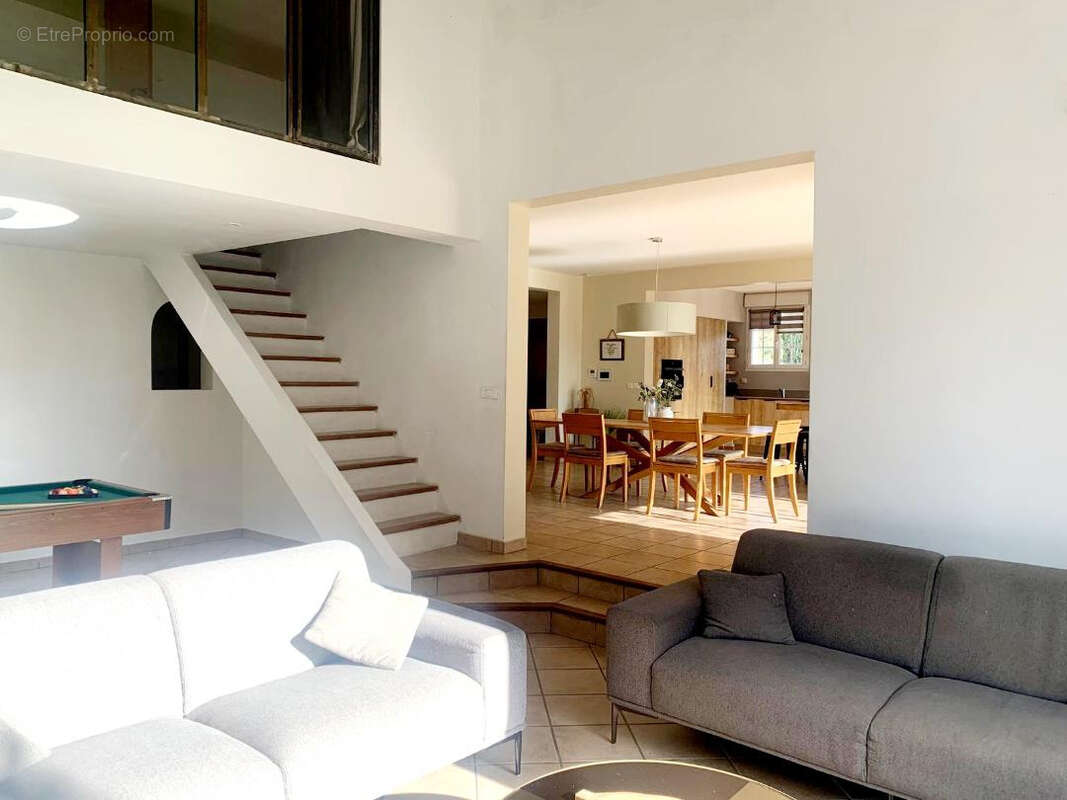 Maison à PIOLENC