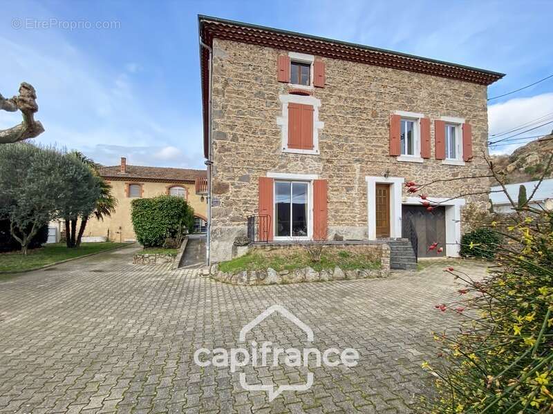 Maison à SARRAS