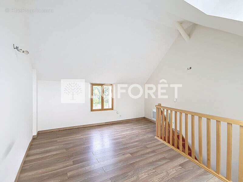 Exclusivité LAFORET LUZARCHES - Fontenay En Parisis - Appartement duplex 2 pièces 42 m2 - photo 6