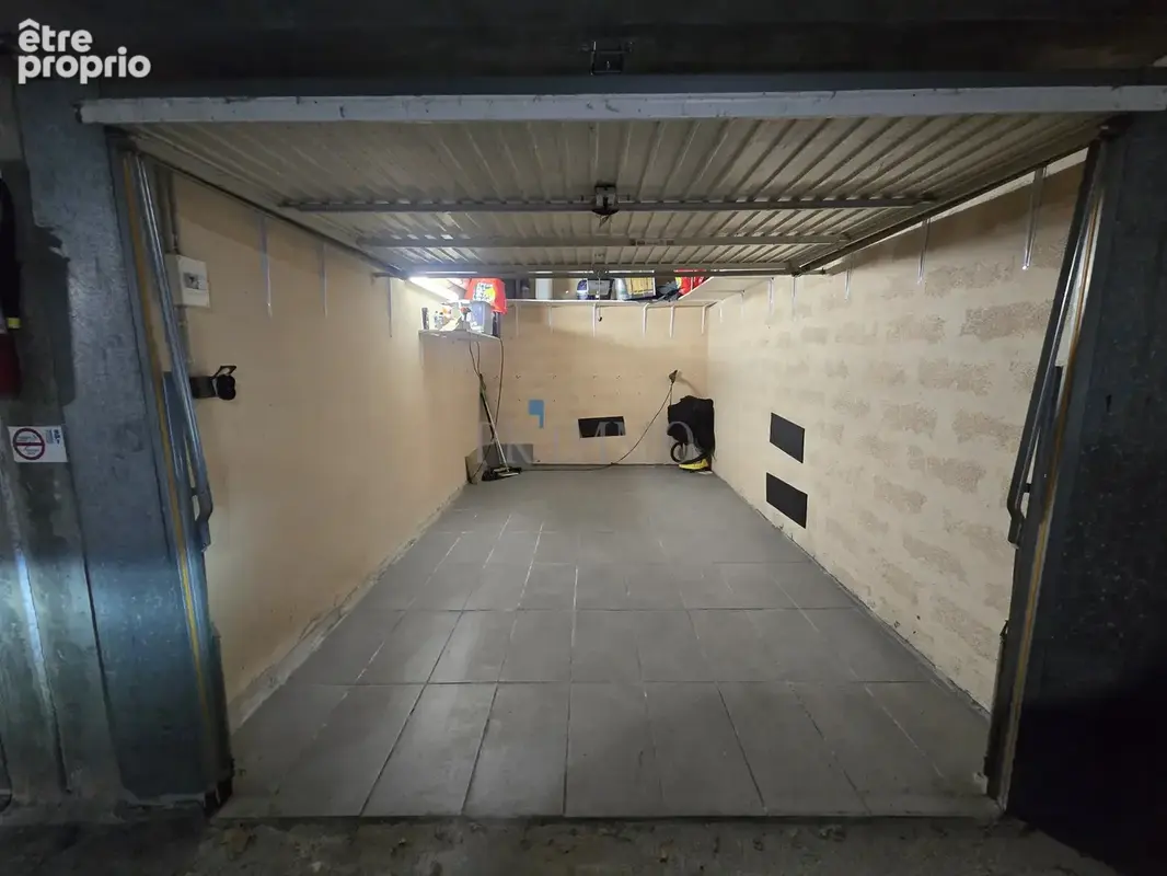 SAINT-RAPHAEL - Centre ville GARAGE 14,50m2 - photo 3